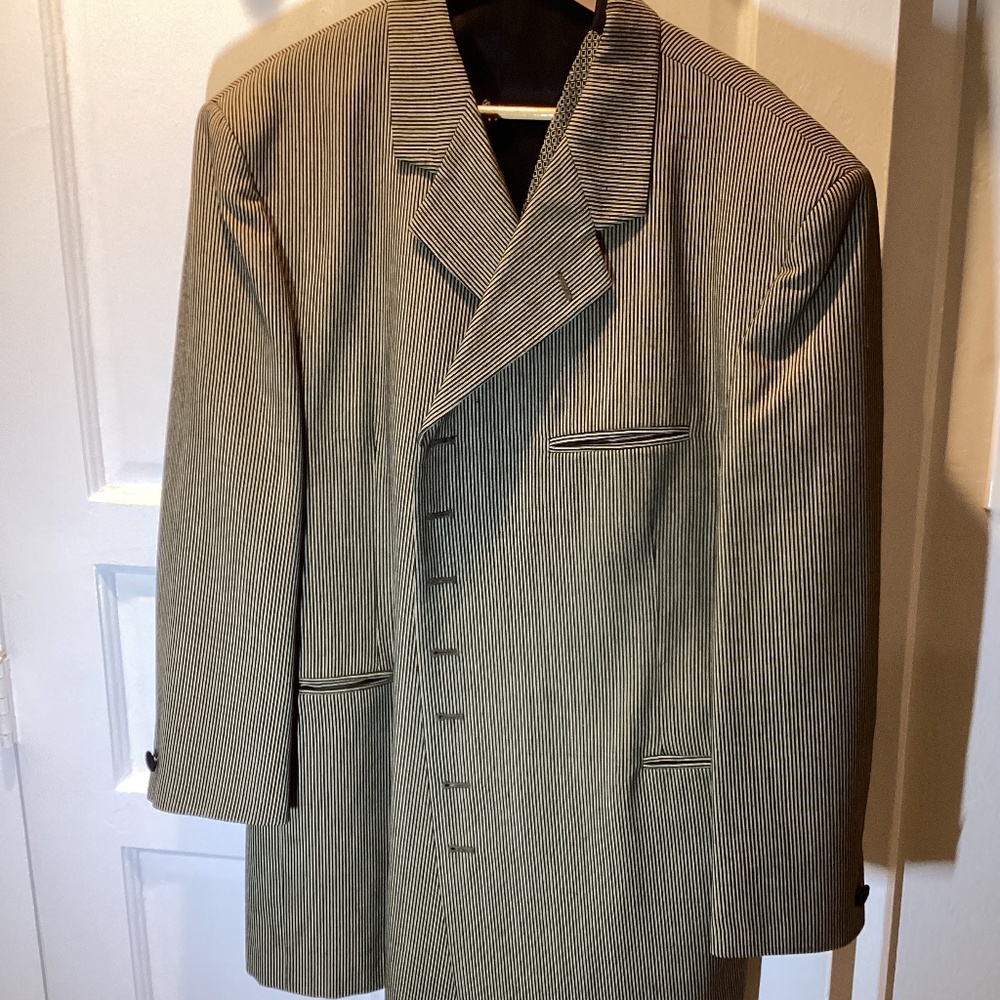 Brown Pinstripe Vested Suit 2 Piece Stacy Adams size 46R,